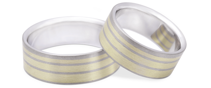 LISTRAS - Ouro Branco com listras de Ouro Verde